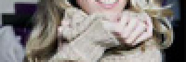 © Amir Kaljikovic –Fotolia.com Blonde Frau